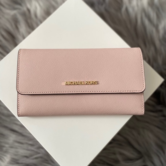 ❌SOLD❌ NWT MICHAEL KORS Trifold Wallet: Blossom - Picture 2 of 8